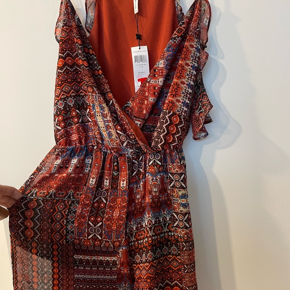 Multicolored BCBG romper - Picture 2 of 3